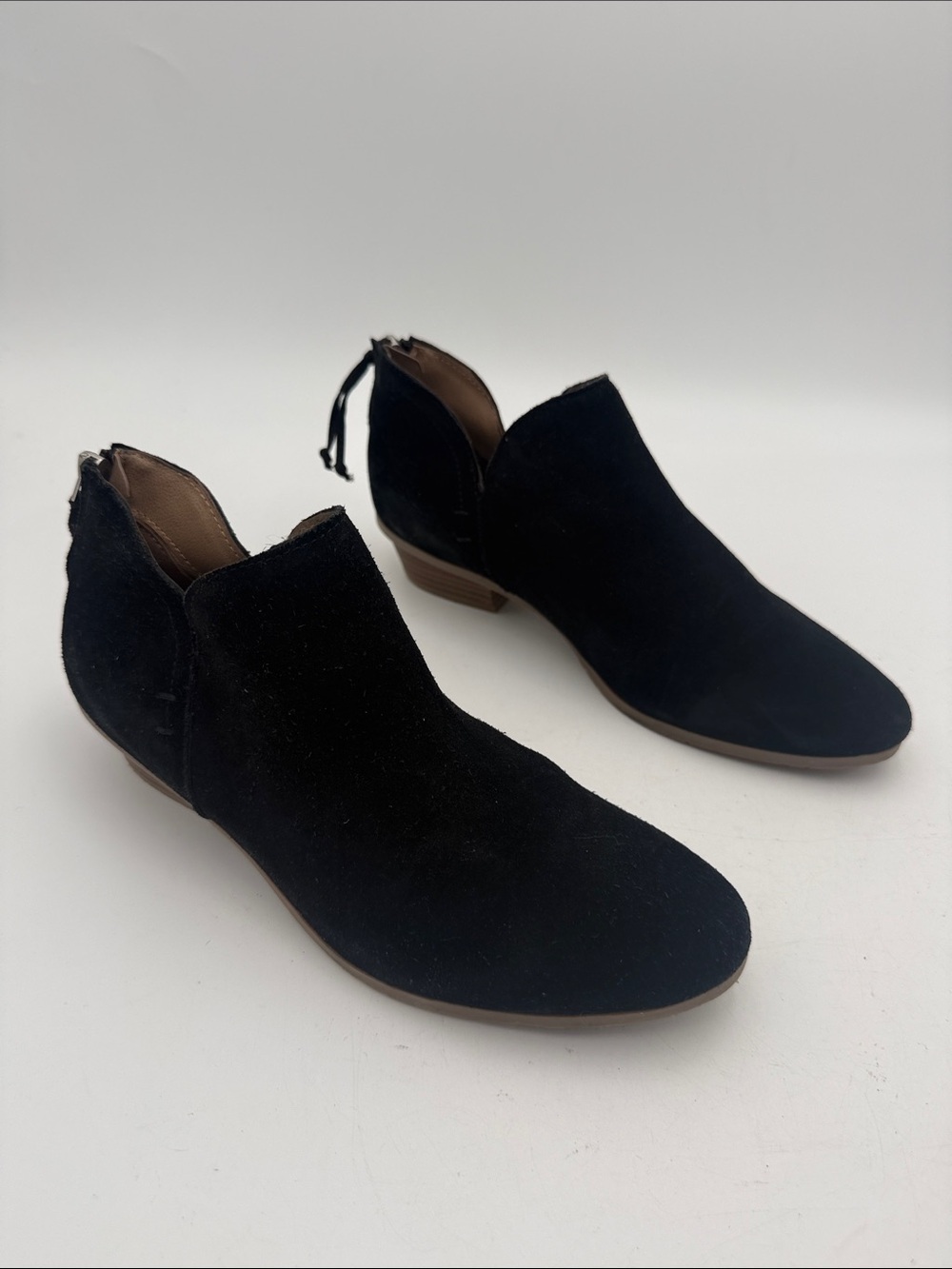 Kenneth Cole Black Suede Cutout Ankle Booties women 8 casual fall festival Y2K